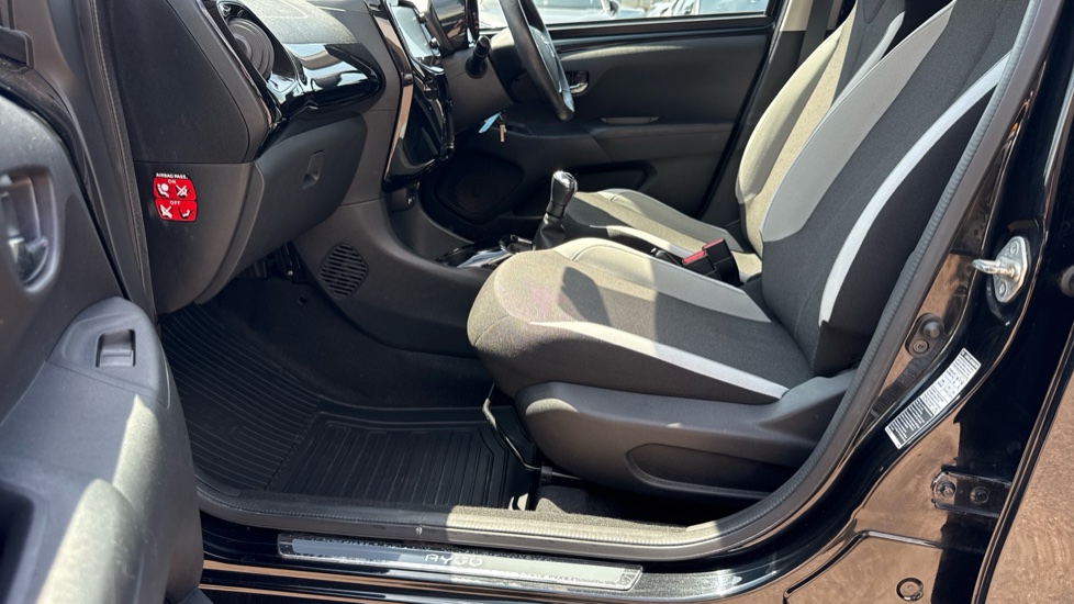 Toyota Aygo 1.0 VVT-i X-Style 5dr Petrol Hatchback - Image 5