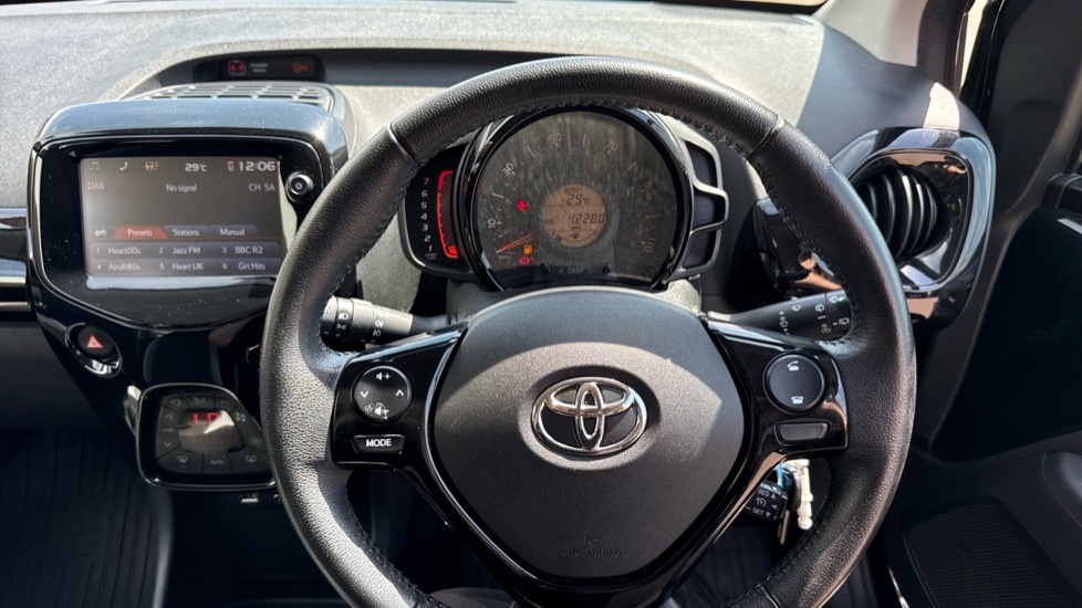 Toyota Aygo 1.0 VVT-i X-Style 5dr Petrol Hatchback - Image 7