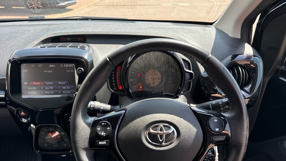 Toyota Aygo 1.0 VVT-i X-Style 5dr Petrol Hatchback - Image 10