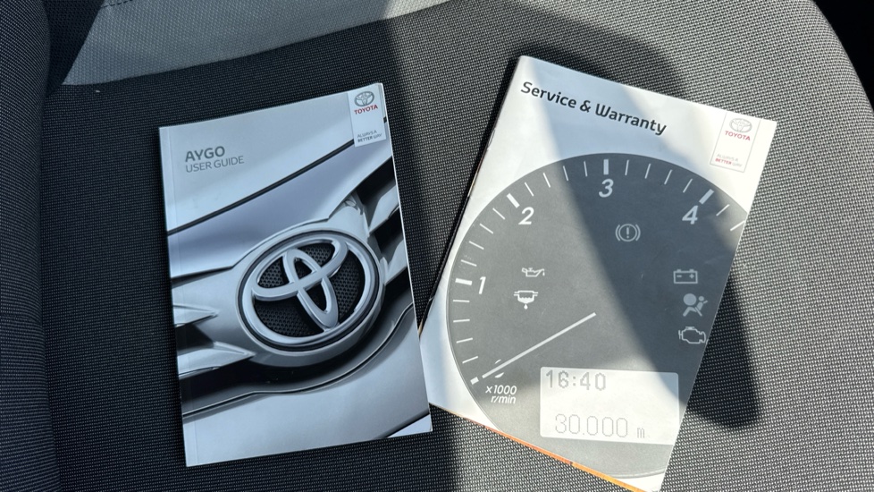 Toyota Aygo 1.0 VVT-i X-Style 5dr Petrol Hatchback - Image 27