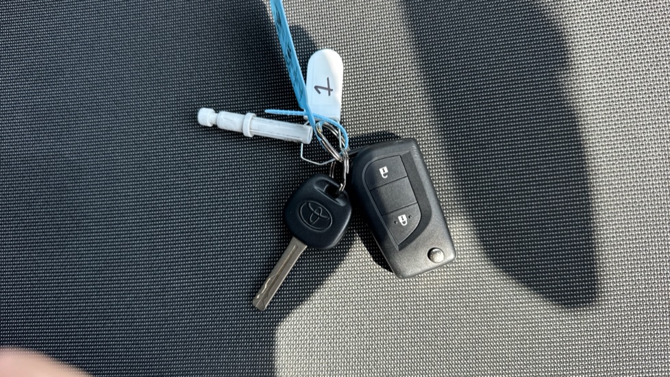 Toyota Aygo 1.0 VVT-i X-Style 5dr Petrol Hatchback - Image 28