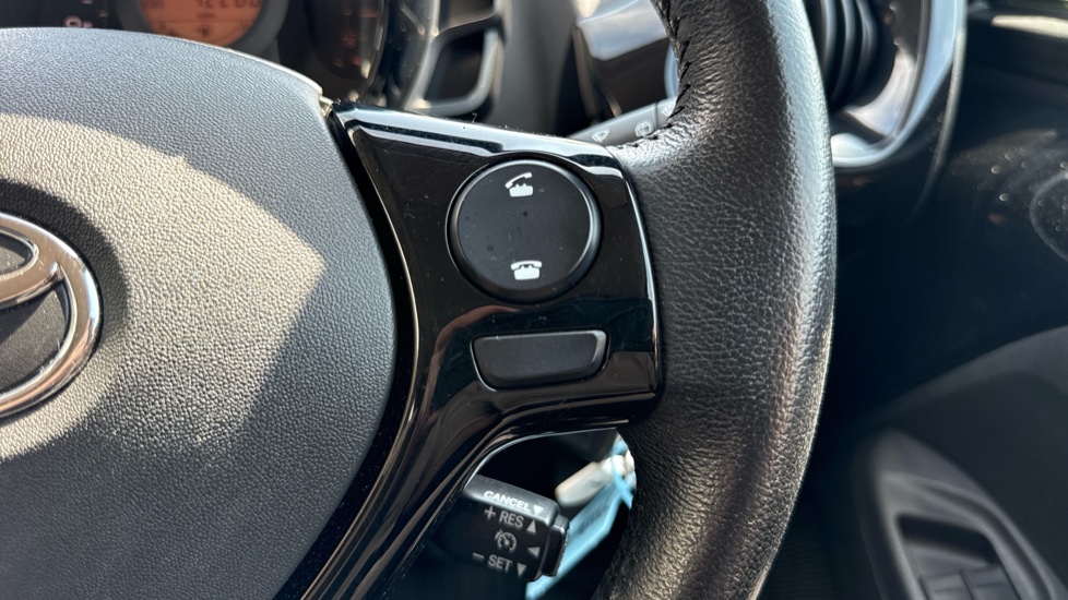 Toyota Aygo 1.0 VVT-i X-Style 5dr Petrol Hatchback - Image 30