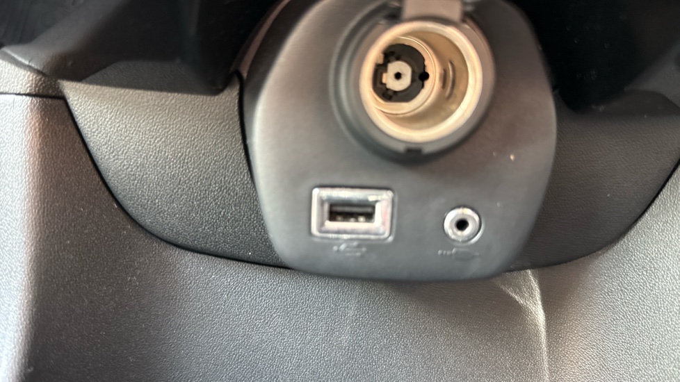 Toyota Aygo 1.0 VVT-i X-Style 5dr Petrol Hatchback - Image 36