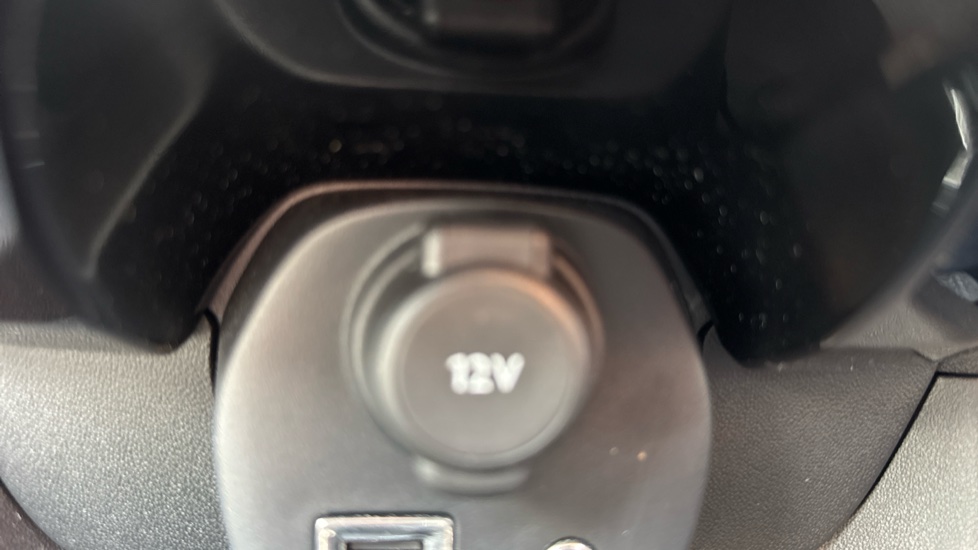 Toyota Aygo 1.0 VVT-i X-Style 5dr Petrol Hatchback - Image 37