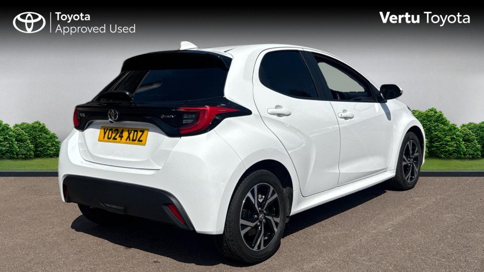 Toyota Yaris 1.5 Hybrid Design 5dr CVT Hybrid Hatchback - Image 2