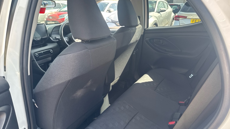 Toyota Yaris 1.5 Hybrid Design 5dr CVT Hybrid Hatchback - Image 15