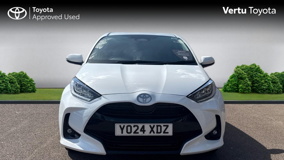 Toyota Yaris 1.5 Hybrid Design 5dr CVT Hybrid Hatchback - Image 22