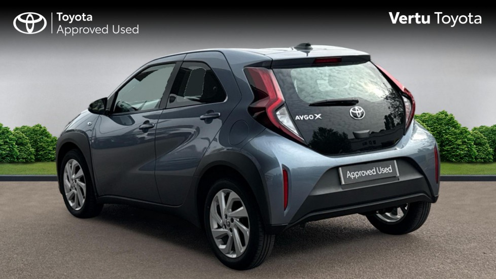 Toyota Aygo X 1.0 VVT-i Pure 5dr Petrol Hatchback - Image 4