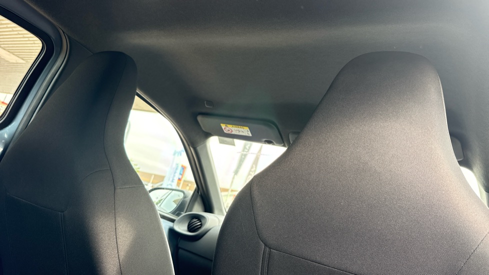 Toyota Aygo X 1.0 VVT-i Pure 5dr Petrol Hatchback - Image 19