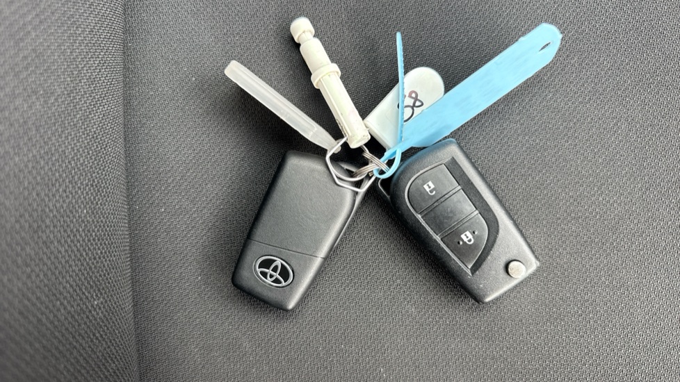 Toyota Aygo X 1.0 VVT-i Pure 5dr Petrol Hatchback - Image 28