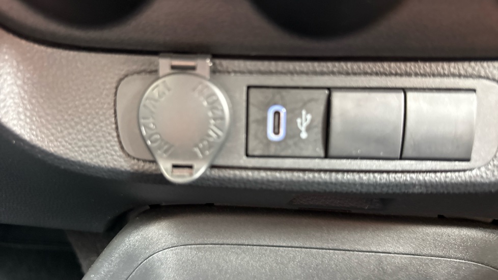 Toyota Aygo X 1.0 VVT-i Pure 5dr Petrol Hatchback - Image 38