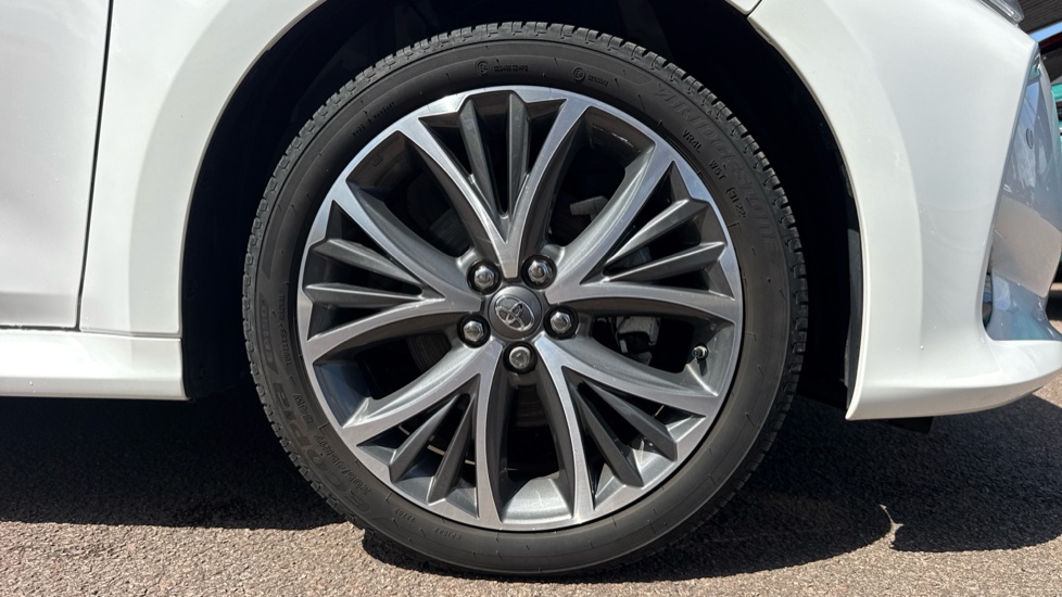 Toyota Yaris 1.5 Hybrid Excel 5dr CVT Hybrid Hatchback - Image 25