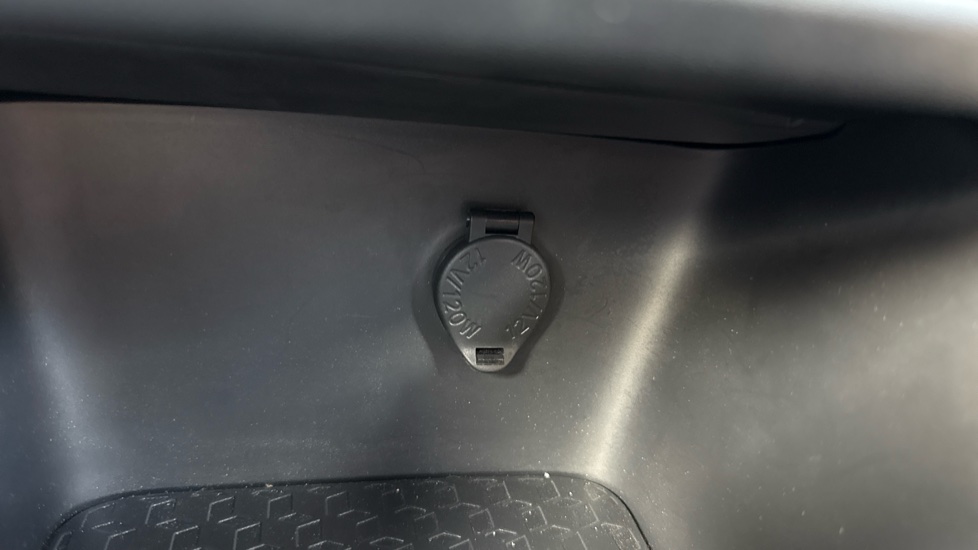 Toyota Yaris 1.5 Hybrid Excel 5dr CVT Hybrid Hatchback - Image 37