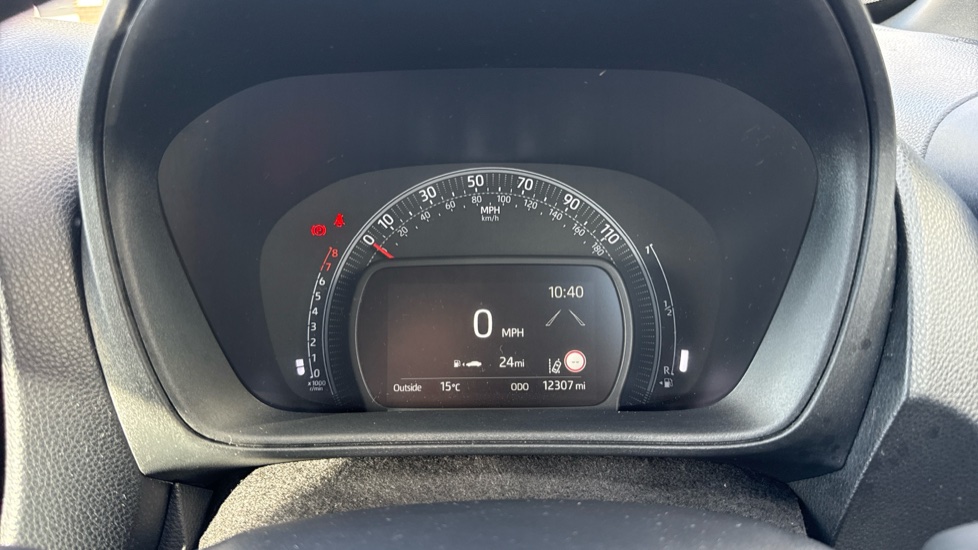 Toyota Aygo X 1.0 VVT-i Edge 5dr Petrol Hatchback - Image 11