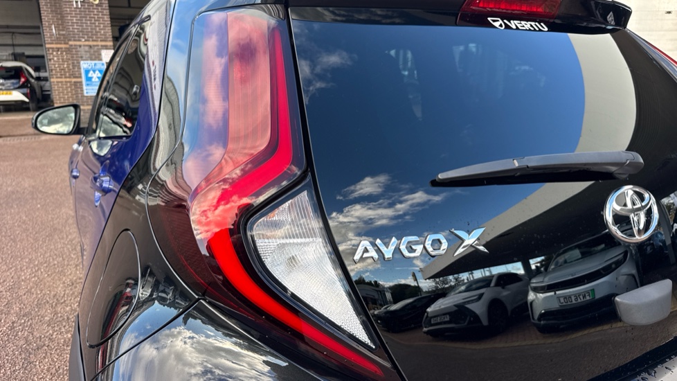 Toyota Aygo X 1.0 VVT-i Edge 5dr Petrol Hatchback - Image 21
