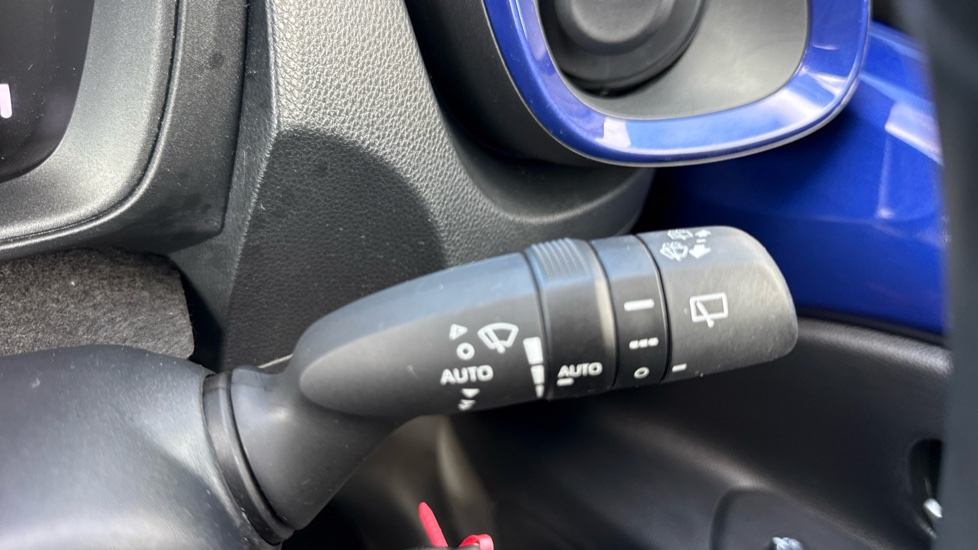 Toyota Aygo X 1.0 VVT-i Edge 5dr Petrol Hatchback - Image 34