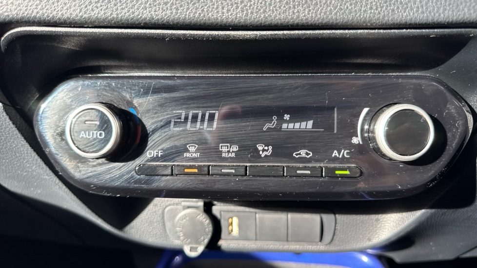 Toyota Aygo X 1.0 VVT-i Edge 5dr Petrol Hatchback - Image 35