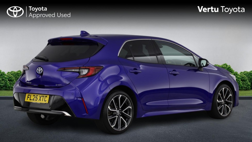 Toyota Corolla 1.8 Hybrid Excel 5dr CVT Hybrid Hatchback - Image 2