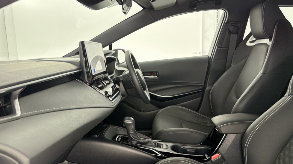 Toyota Corolla 1.8 Hybrid Excel 5dr CVT Hybrid Hatchback - Image 5