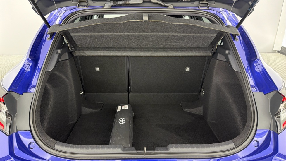 Toyota Corolla 1.8 Hybrid Excel 5dr CVT Hybrid Hatchback - Image 13