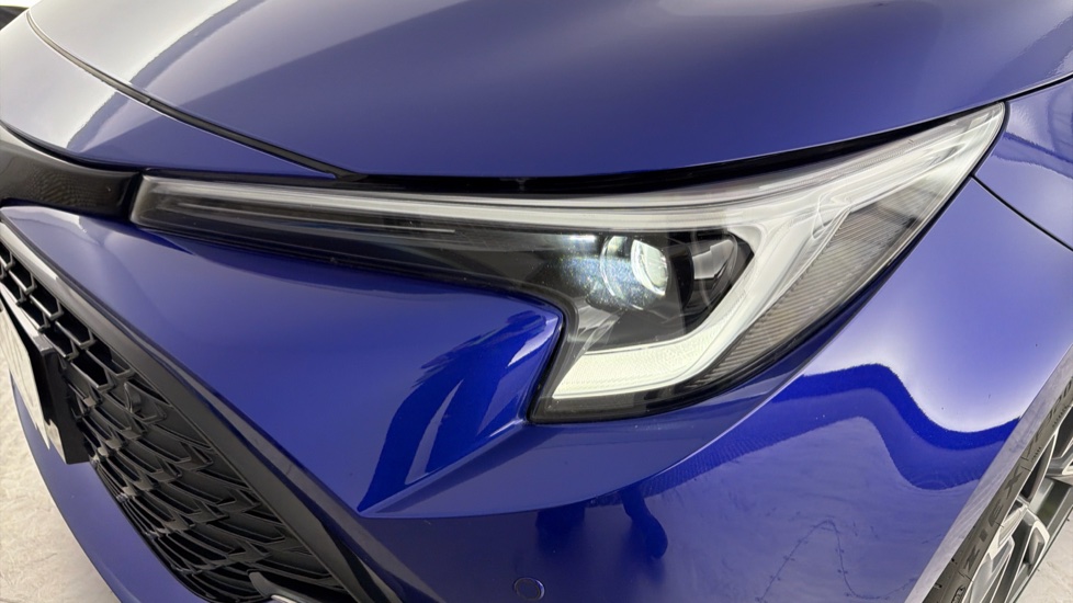 Toyota Corolla 1.8 Hybrid Excel 5dr CVT Hybrid Hatchback - Image 20