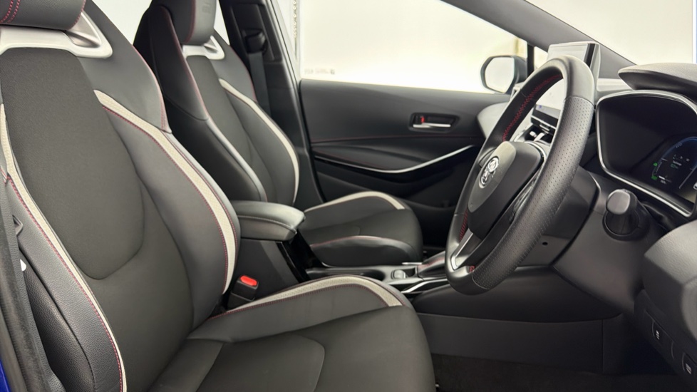 Toyota Corolla 1.8 Hybrid GR Sport 5dr CVT Hybrid Hatchback - Image 12