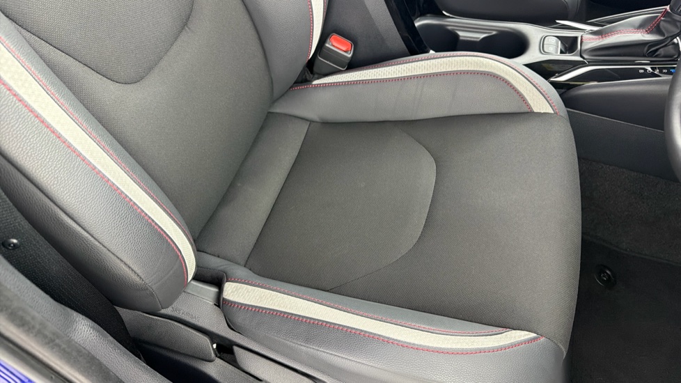 Toyota Corolla 1.8 Hybrid GR Sport 5dr CVT Hybrid Hatchback - Image 17