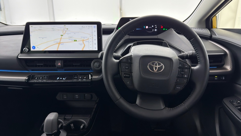 Toyota Prius 2.0 PHEV Excel 5dr CVT Hatchback - Image 7