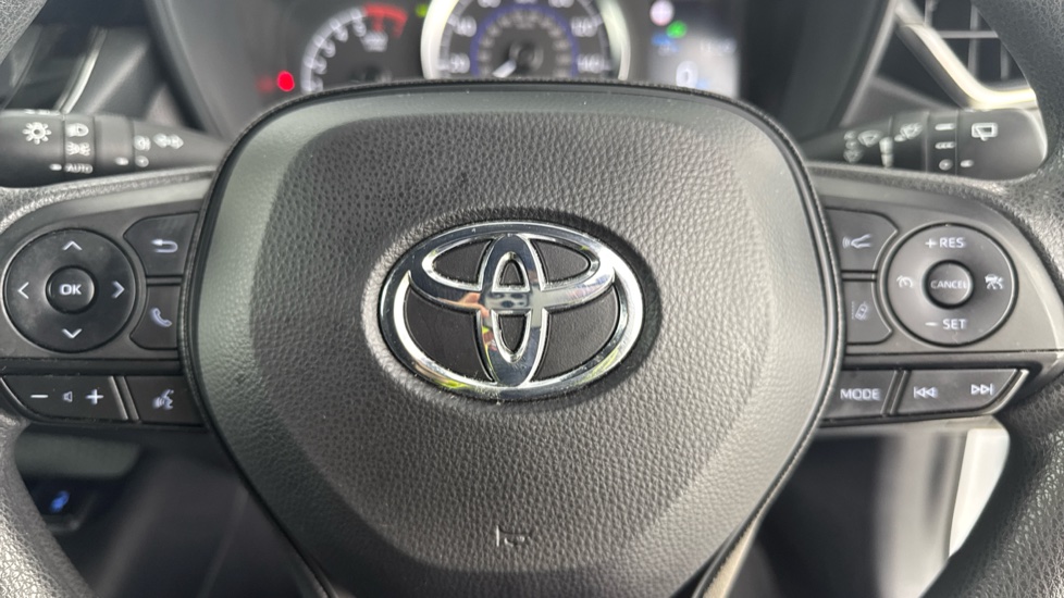 Toyota Corolla Petrol 1.8 VVT-i Hybrid Commercial Auto - Image 10
