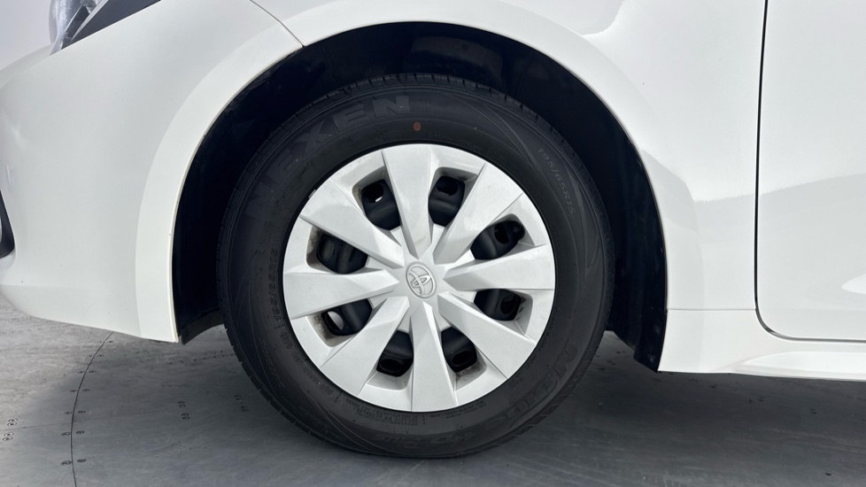 Toyota Corolla Petrol 1.8 VVT-i Hybrid Commercial Auto - Image 25