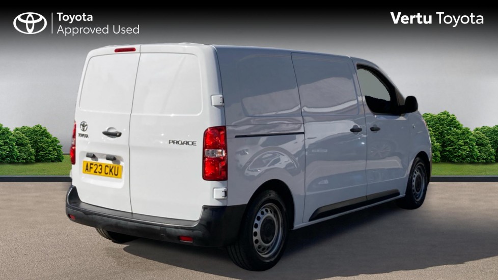 Toyota Proace City L2 Diesel 1.5D 100 Icon Van [6 Speed] - Image 2