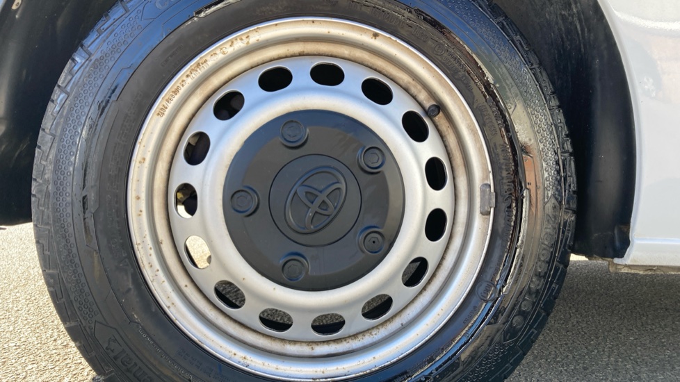 Toyota Proace City L2 Diesel 1.5D 100 Icon Van [6 Speed] - Image 25