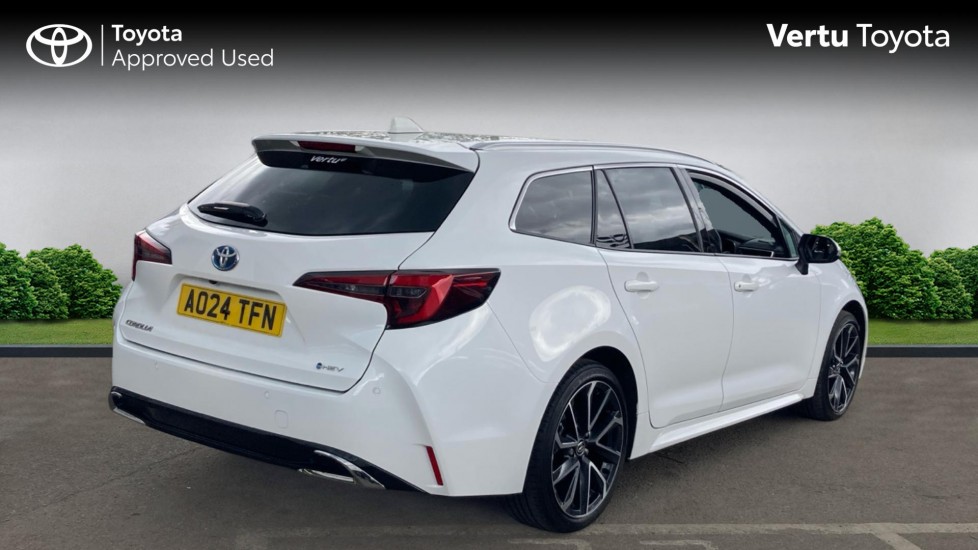 Toyota Corolla 2.0 VVT-i Hybrid Excel 5dr CVT Hybrid Estate - Image 2