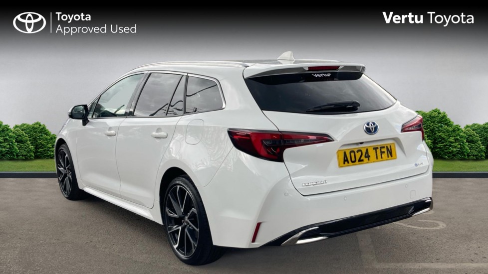 Toyota Corolla 2.0 VVT-i Hybrid Excel 5dr CVT Hybrid Estate - Image 4
