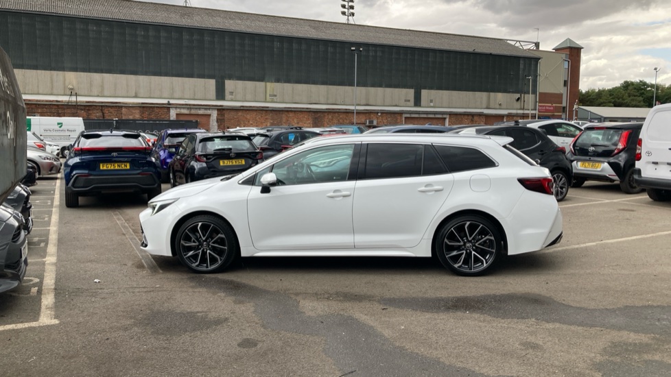 Toyota Corolla 2.0 VVT-i Hybrid Excel 5dr CVT Hybrid Estate - Image 24