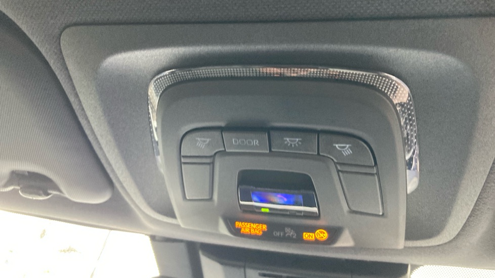 Toyota Corolla 2.0 VVT-i Hybrid Excel 5dr CVT Hybrid Estate - Image 29