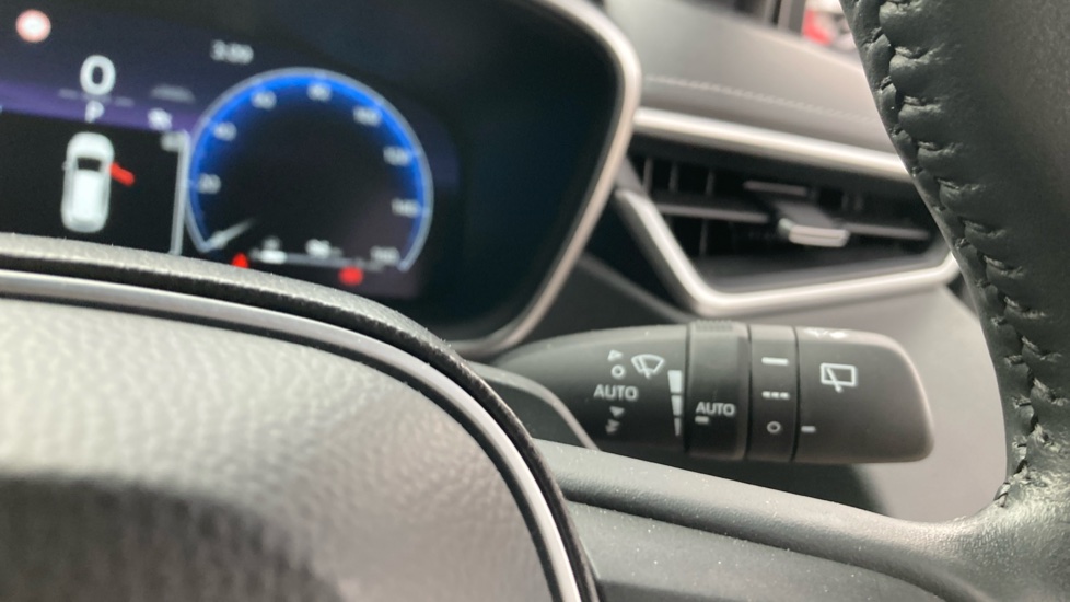 Toyota Corolla 2.0 VVT-i Hybrid Excel 5dr CVT Hybrid Estate - Image 33