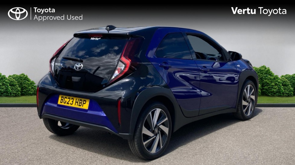 Toyota Aygo X 1.0 VVT-i Edge 5dr Petrol Hatchback - Image 2