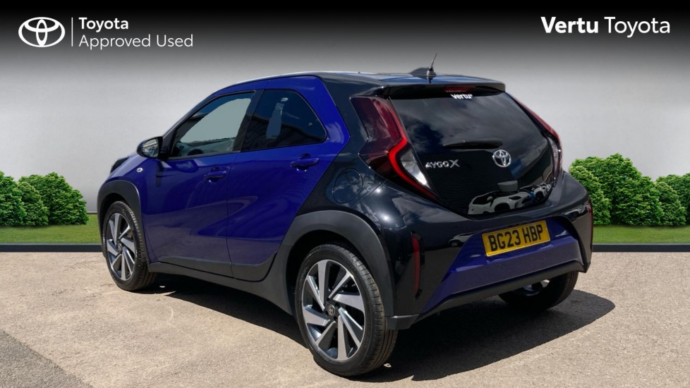 Toyota Aygo X 1.0 VVT-i Edge 5dr Petrol Hatchback - Image 4