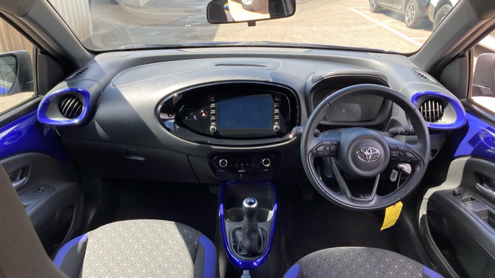 Toyota Aygo X 1.0 VVT-i Edge 5dr Petrol Hatchback - Image 6