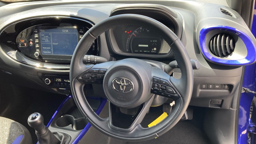 Toyota Aygo X 1.0 VVT-i Edge 5dr Petrol Hatchback - Image 7