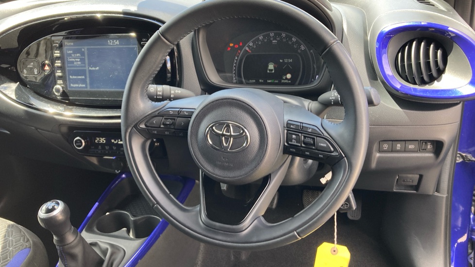 Toyota Aygo X 1.0 VVT-i Edge 5dr Petrol Hatchback - Image 10