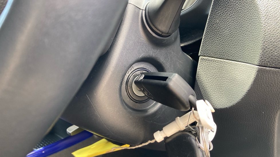 Toyota Aygo X 1.0 VVT-i Edge 5dr Petrol Hatchback - Image 16