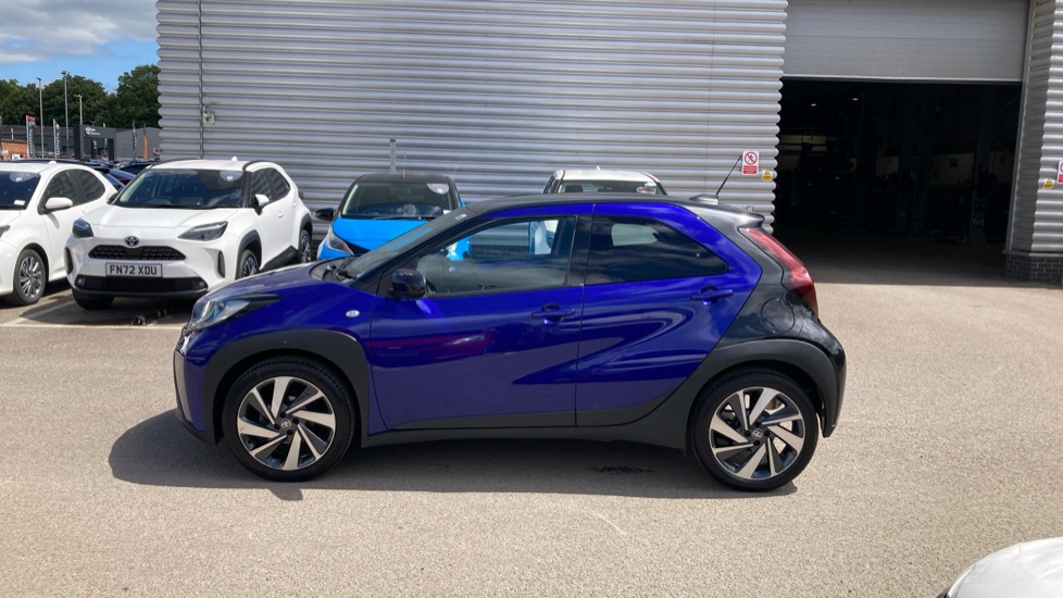 Toyota Aygo X 1.0 VVT-i Edge 5dr Petrol Hatchback - Image 24