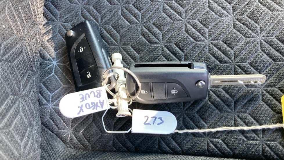 Toyota Aygo X 1.0 VVT-i Edge 5dr Petrol Hatchback - Image 28