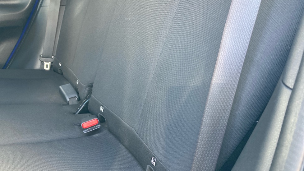 Toyota Aygo X 1.0 VVT-i Edge 5dr Petrol Hatchback - Image 38