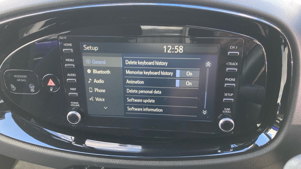 Toyota Aygo X 1.0 VVT-i Edge 5dr Petrol Hatchback - Image 41