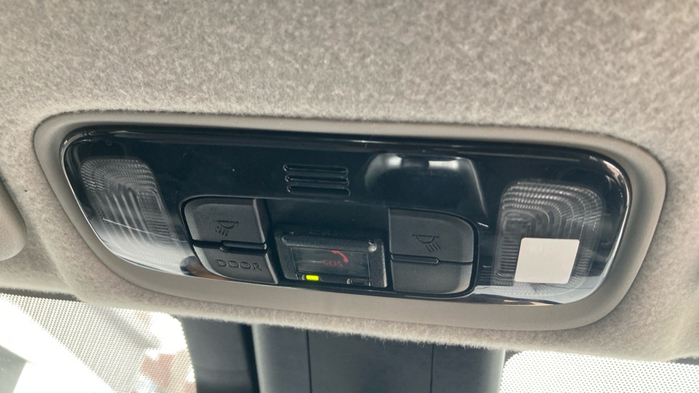 Toyota Yaris 1.5 Hybrid Icon 5dr CVT Hybrid Hatchback - Image 29