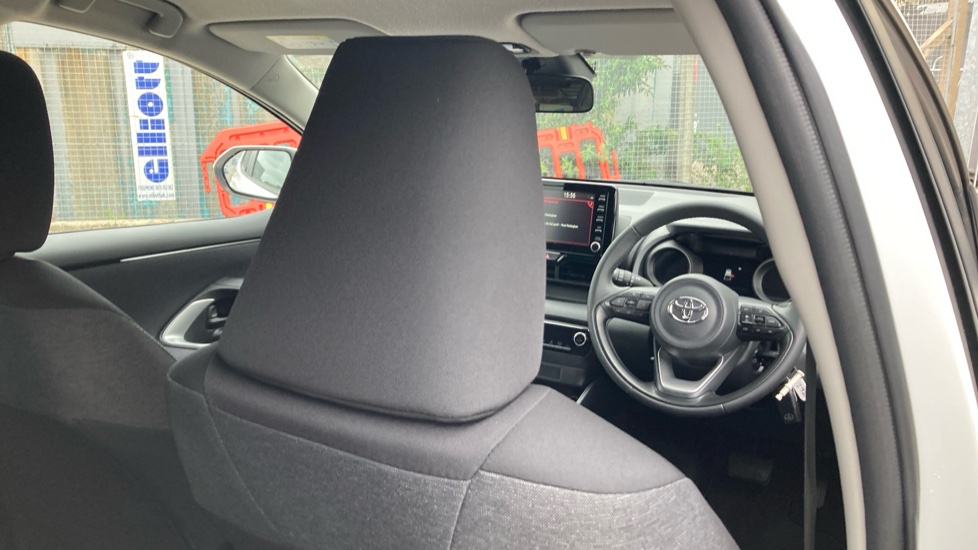 Toyota Yaris 1.5 Hybrid Design 5dr CVT Hybrid Hatchback - Image 19