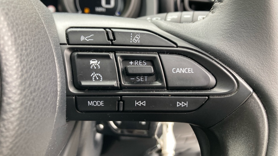 Toyota Yaris 1.5 Hybrid Design 5dr CVT Hybrid Hatchback - Image 31